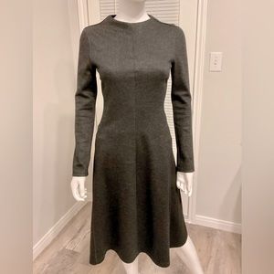 Uniqlo wool blend long sleeve flared dress, size SZ-XS. This wool blend
